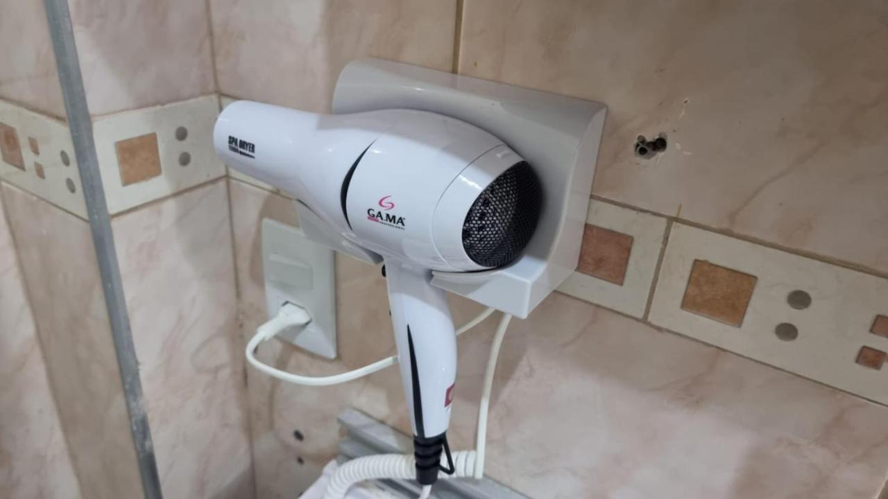 Luxo Lateral Quadra Da *